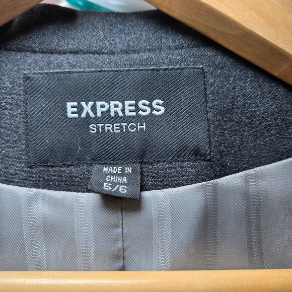 Express Gray Stretch Blazer – Polished, Comfy & Work-Ready - Picture 4 of 8